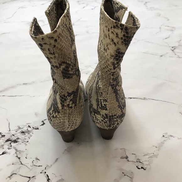 Free People Adella Taupe Boots Python Snakeskin Booties Size 37 - Picture 3 of 5